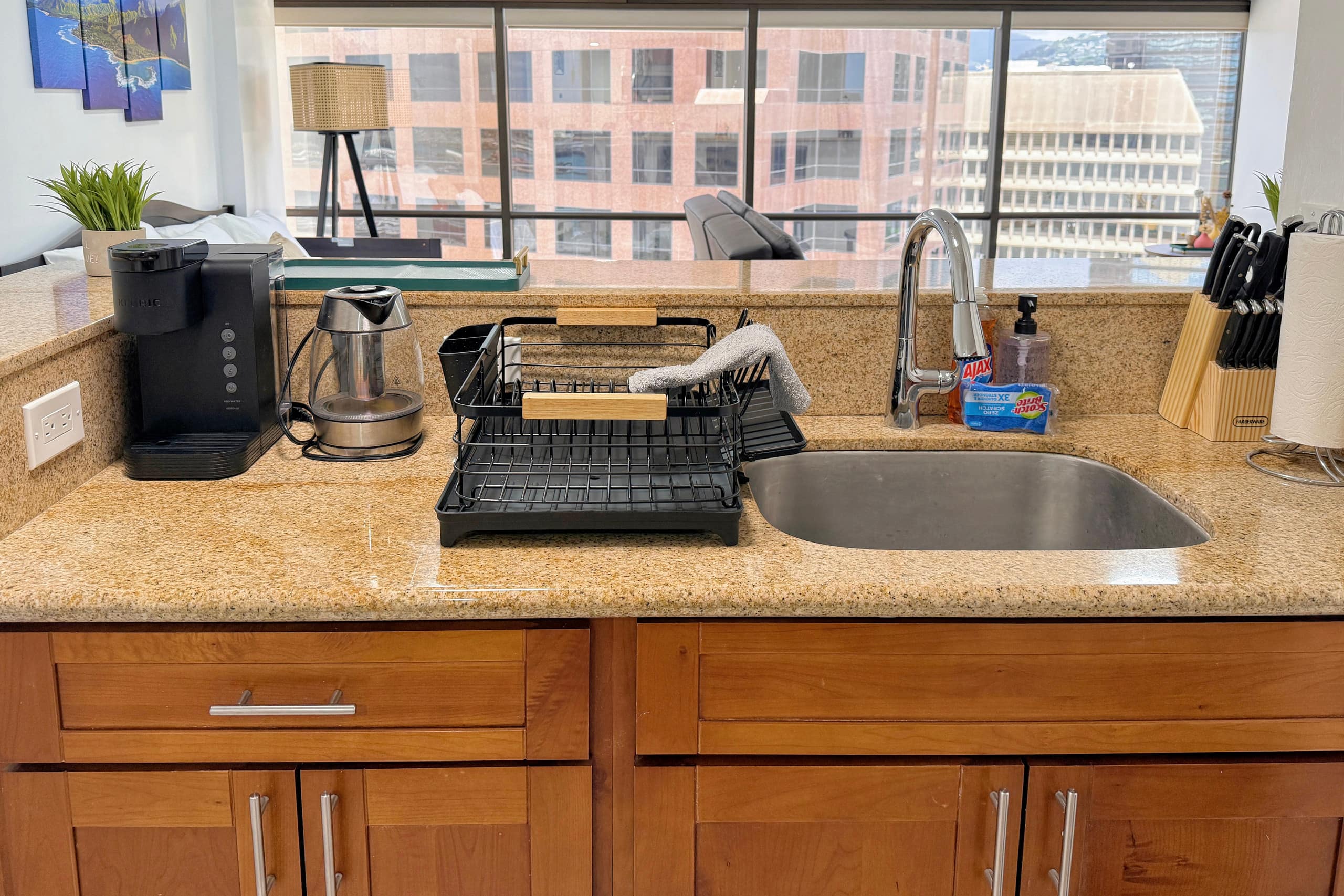Honolulu Downtown High-Rise 1BR ｜Free Parking｜View - Image 24