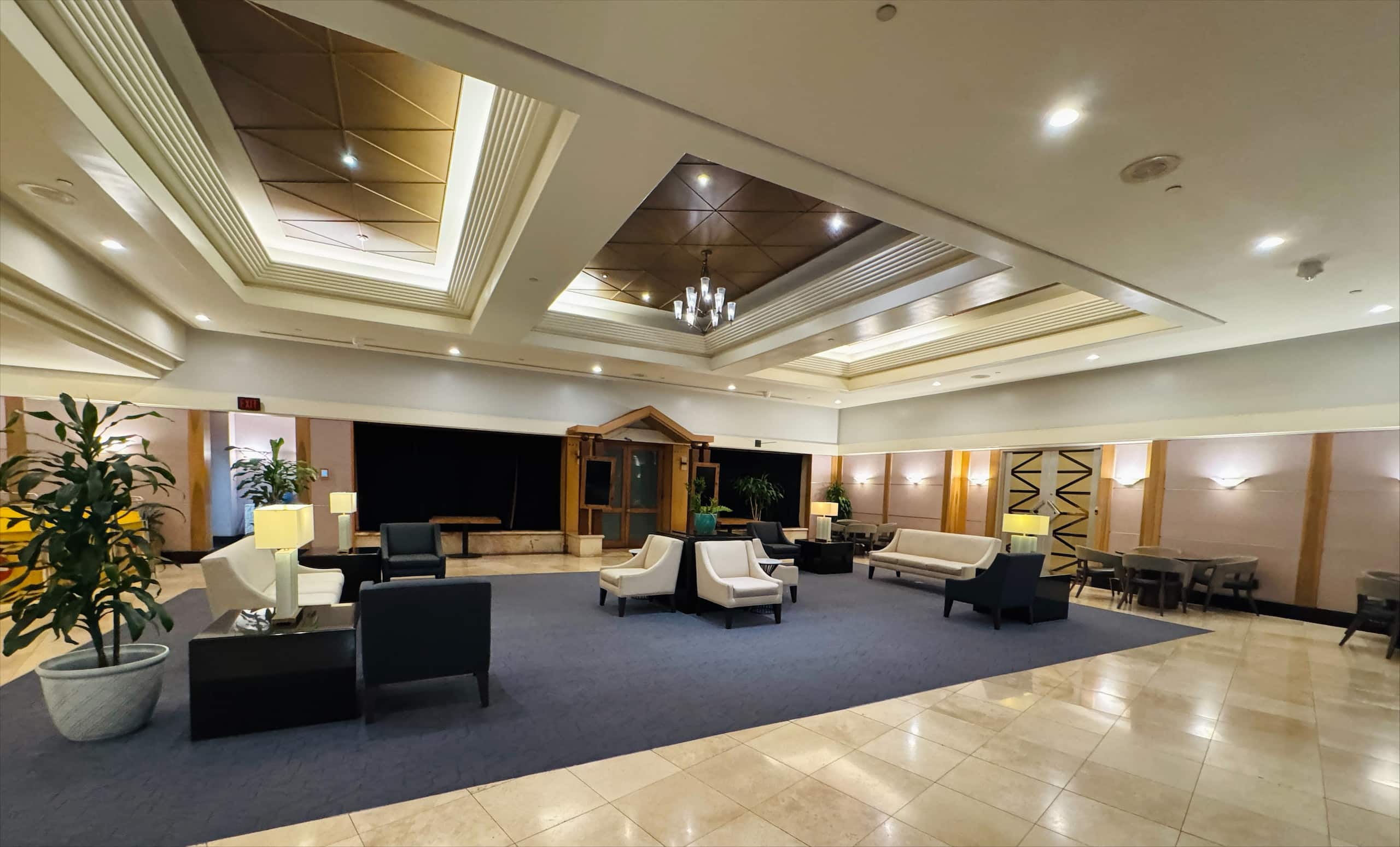 Honolulu Downtown High-Rise 1BR ｜Free Parking｜View - Image 58