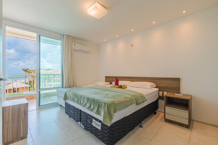 Después de un día lleno de playa y ocio, esta habitación recibe a tu familia con el tipo de descanso que marca la diferencia.