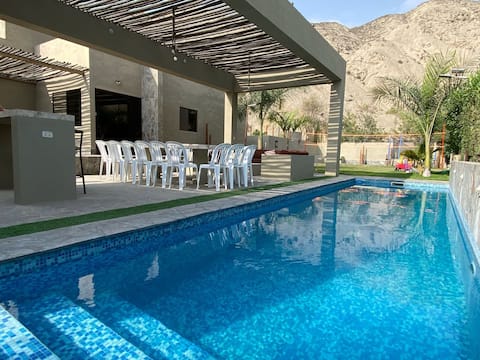 32 huespedes. Piscina. Petfriendly. Late checkout
