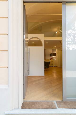 Dimora Carducci – apartment with private parking gallery image 3