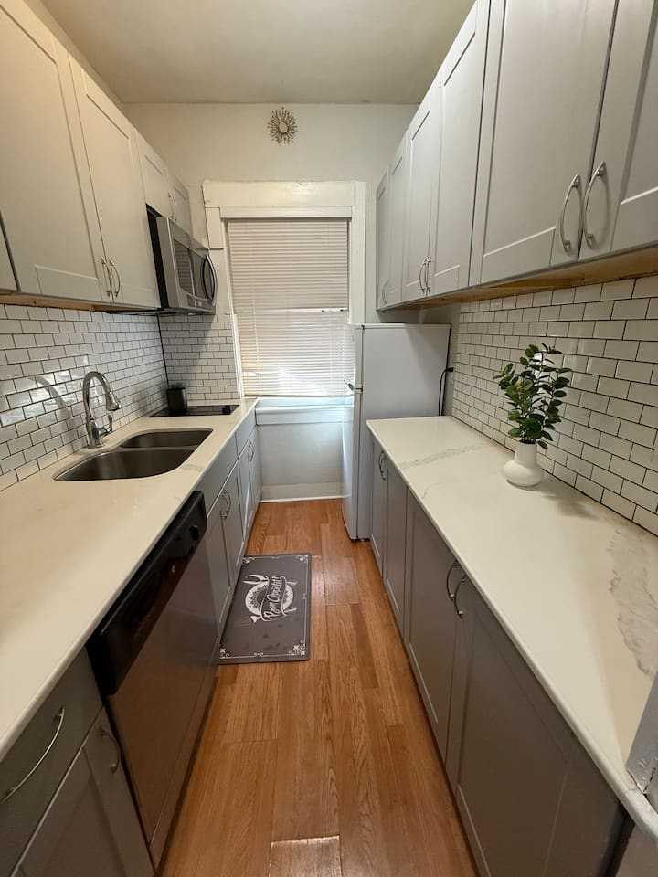 Double Bed Studio | Toyota Center - Houston, TX