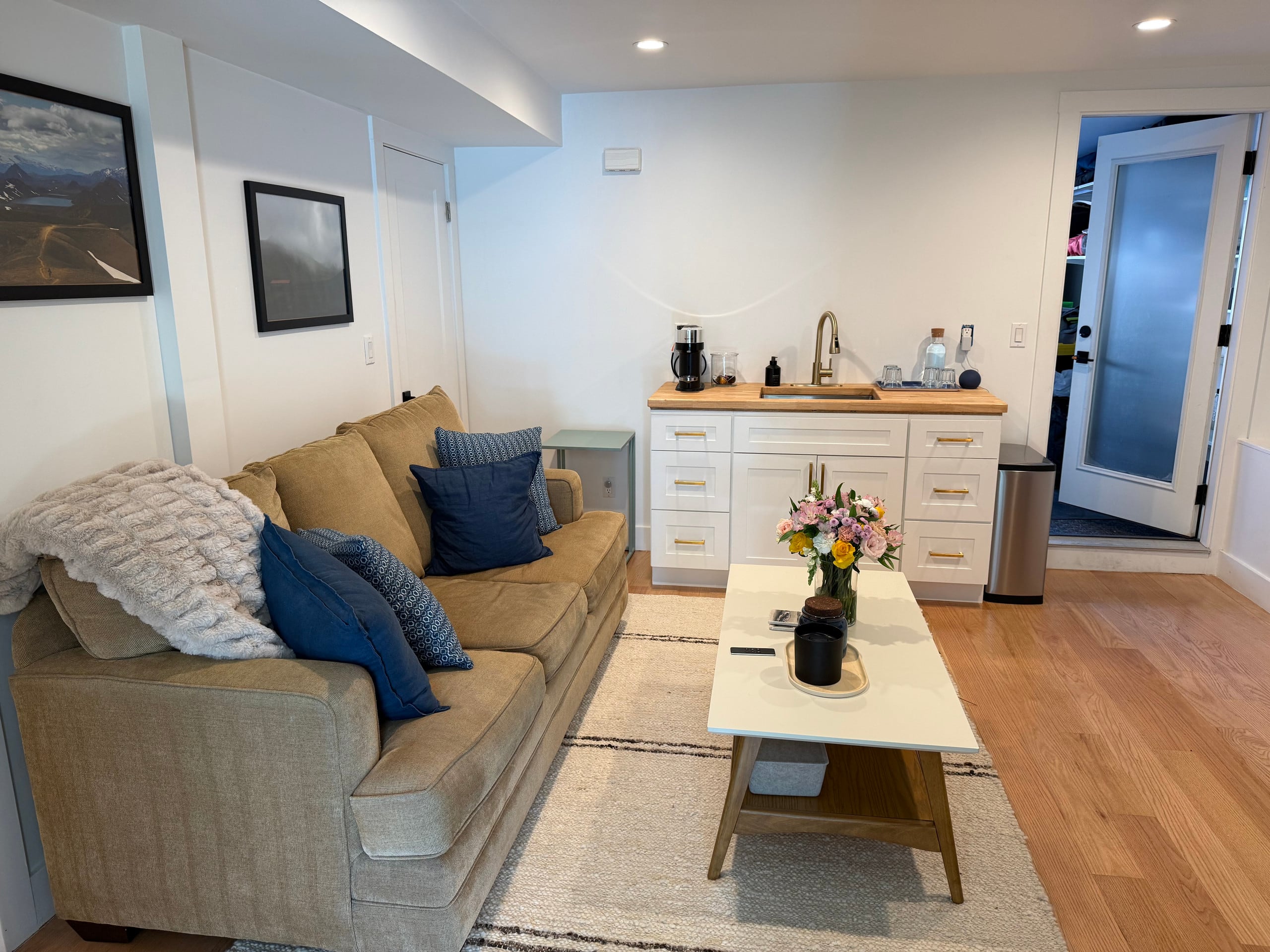 Bright, Modern In-Law Suite w/ Gym & Garden - Image 1