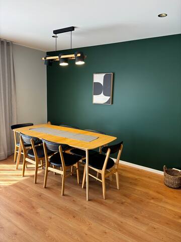 Scandinavian living in Sandy Bay gallery image 4