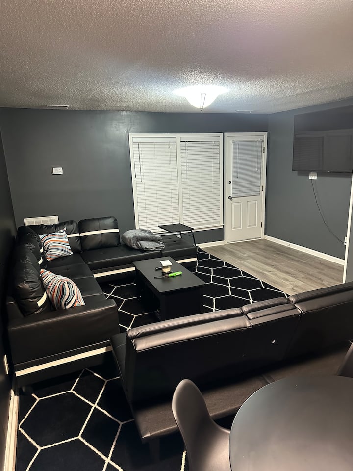 Townhome Near Duke & Downtown - Durham, NC