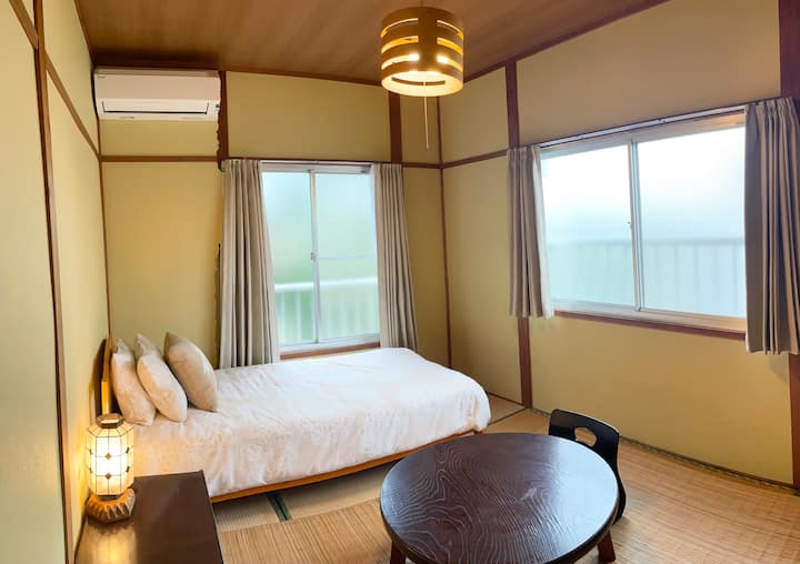 Showa Retro, Cozy@sakuranamiki & Minamifukuoka St - Fukuoka