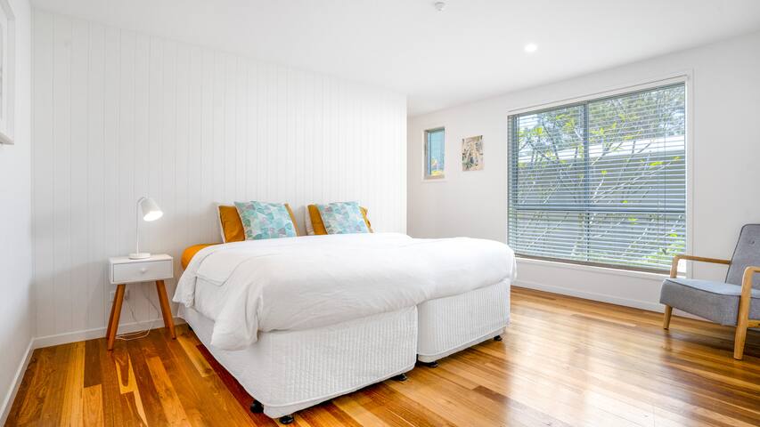 Breathe at Boomerang Beach gallery image 5