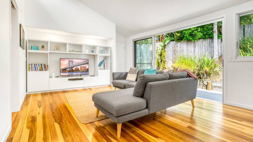 Breathe at Boomerang Beach gallery image 2