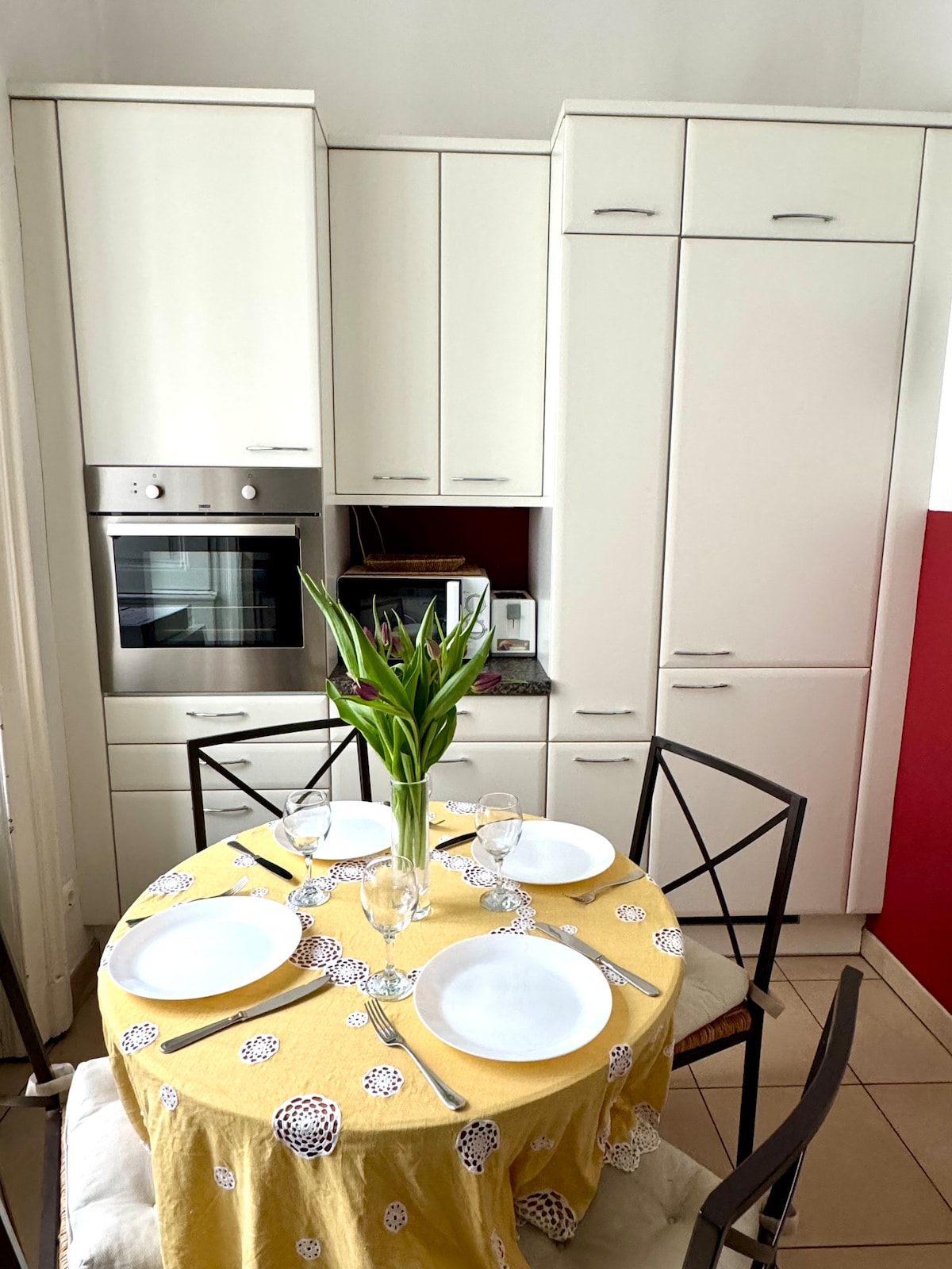 Full kitchen image 4