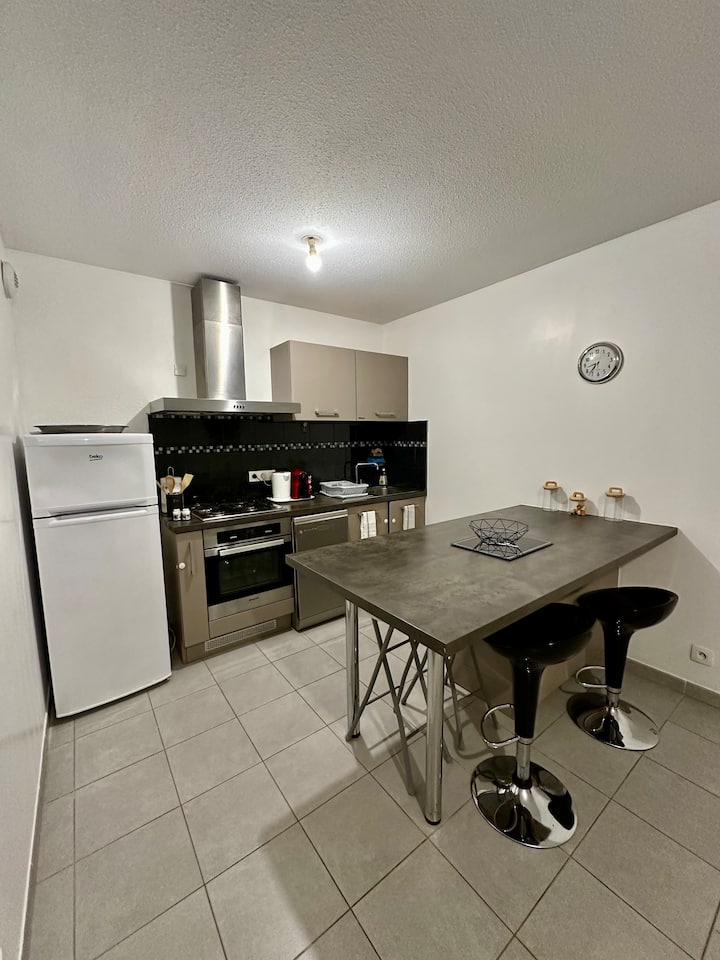 Appartement Idéal Pour Un Séjour à Deux (Ou Plus!) - Calvi