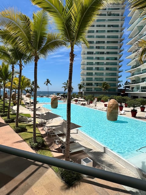 The One & Only Luxe Beachfront Villa ~ Hotel Zone