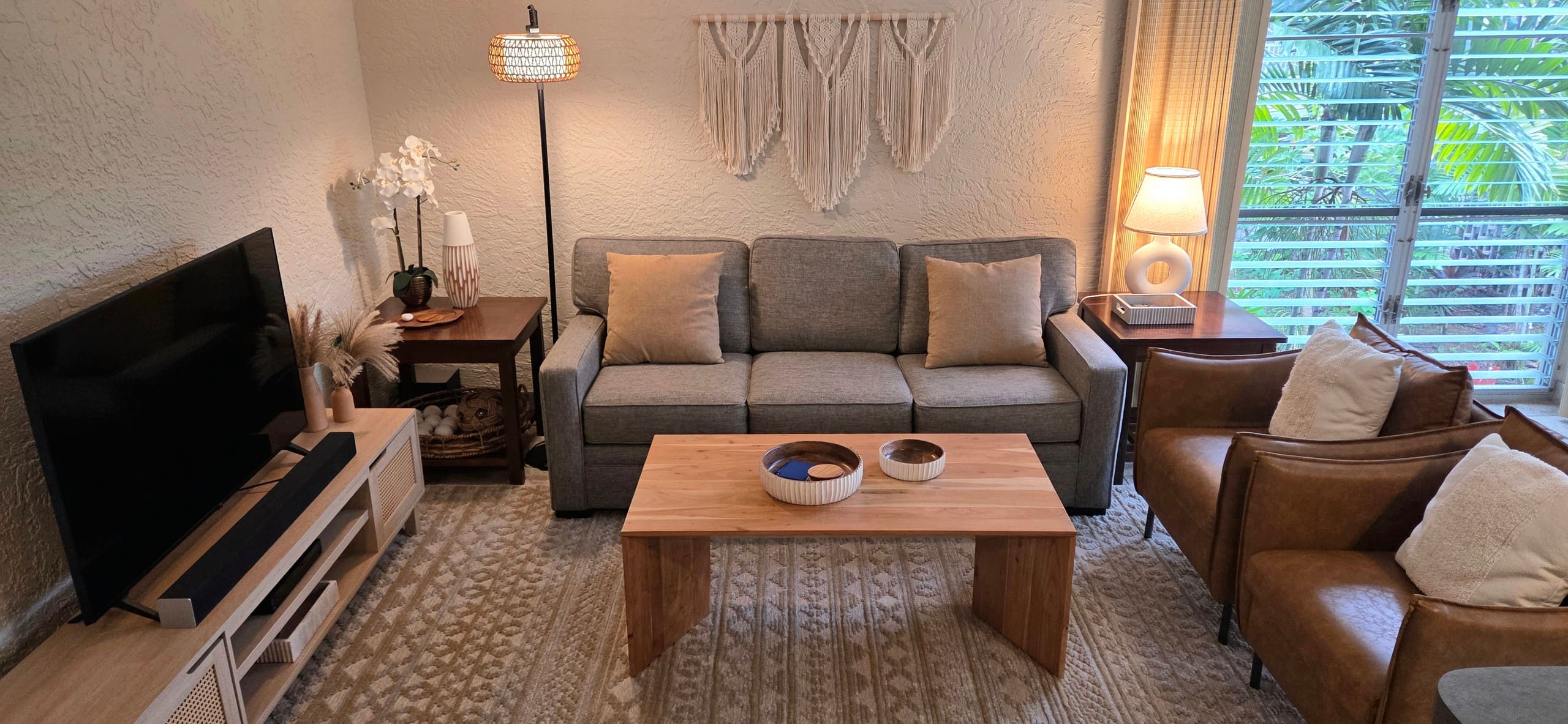 King Bed, Beach Access & Lanai in Heart of Kona - Image 6
