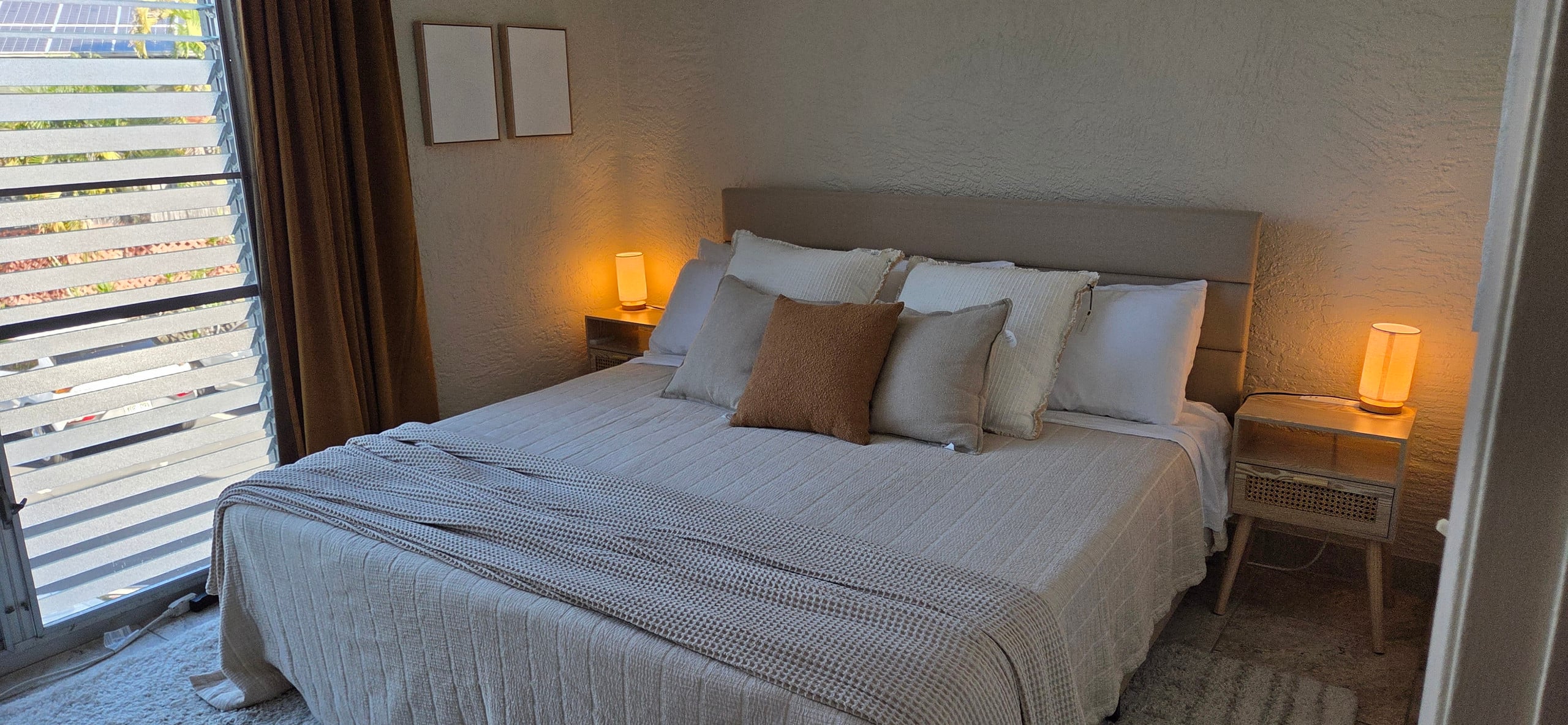 King Bed, Beach Access & Lanai in Heart of Kona - Image 12