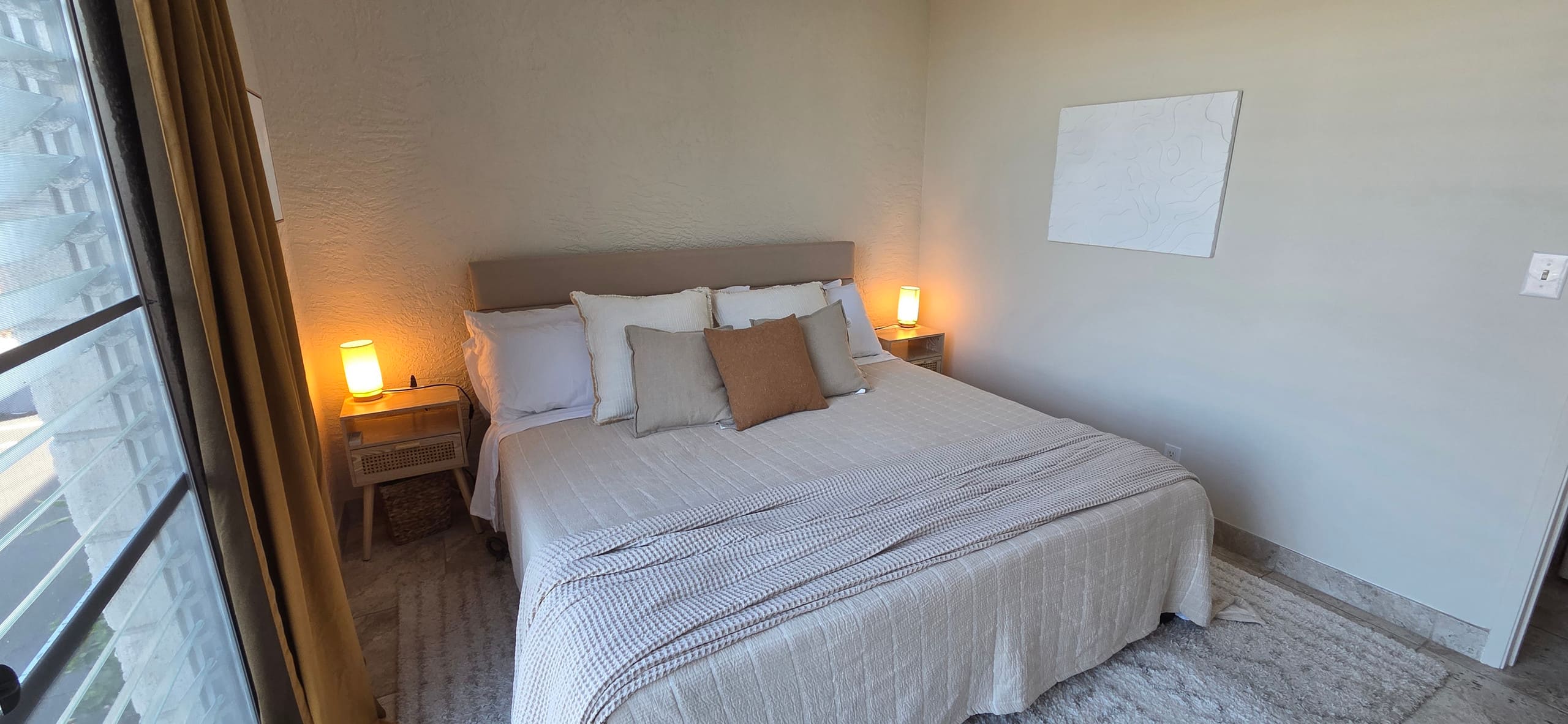 King Bed, Beach Access & Lanai in Heart of Kona - Image 10