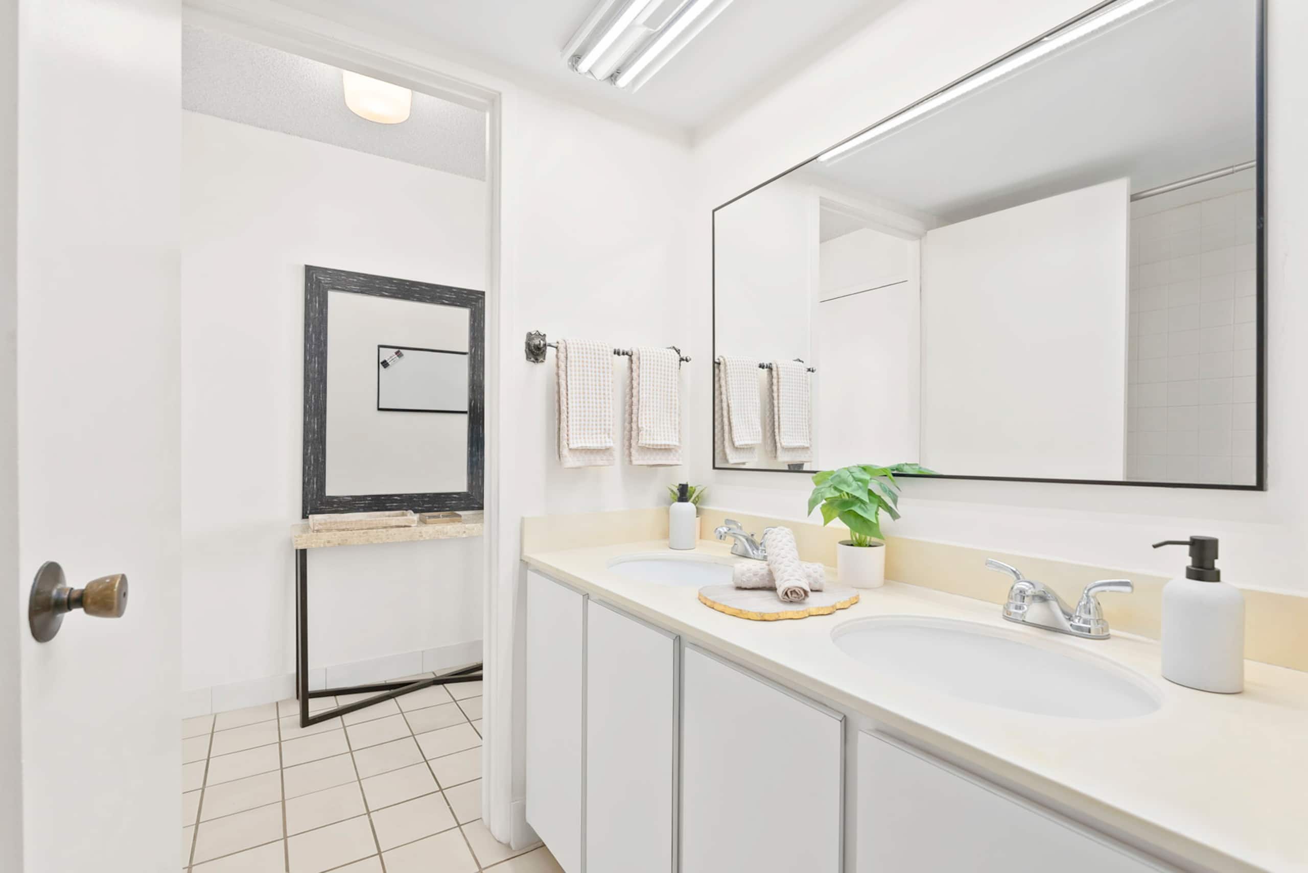 Tua + Parking + WD + Pool + Sleep Up To 4 Guests! - Photo 26