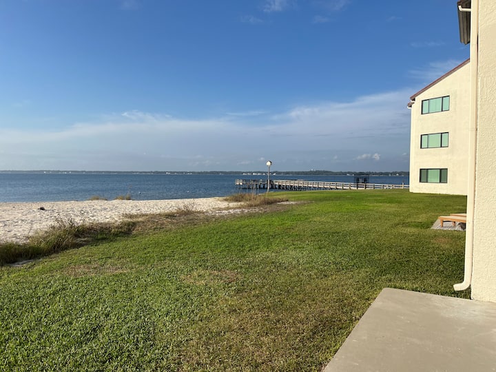 1st Floor Bay Front With Private Fishing Pier/pool - Pensacola Beach, FL