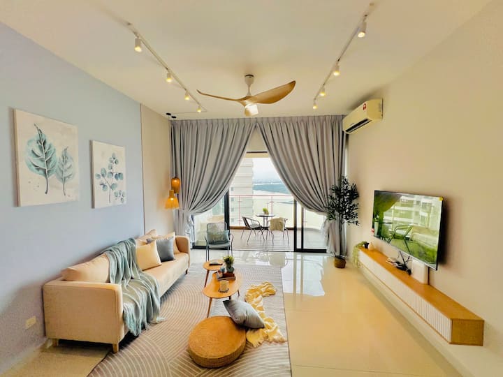 Bay Laurel Ocean Blue Full Seaviewl26 3br@ 8-12pax - Johor Bahru