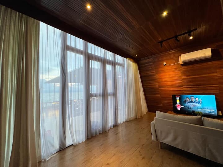 Family Cabin#1 Lake Toba For 10pax - Muara