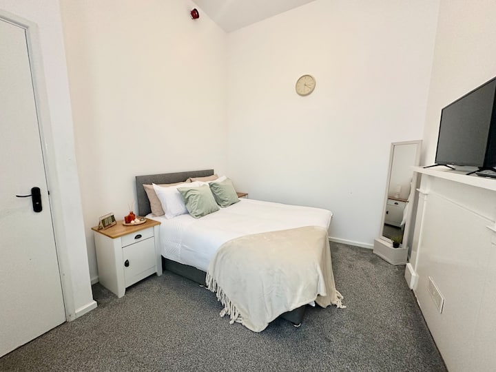 City Centre - Long Stay Ready 
Luxesuites 2br - Sheffield