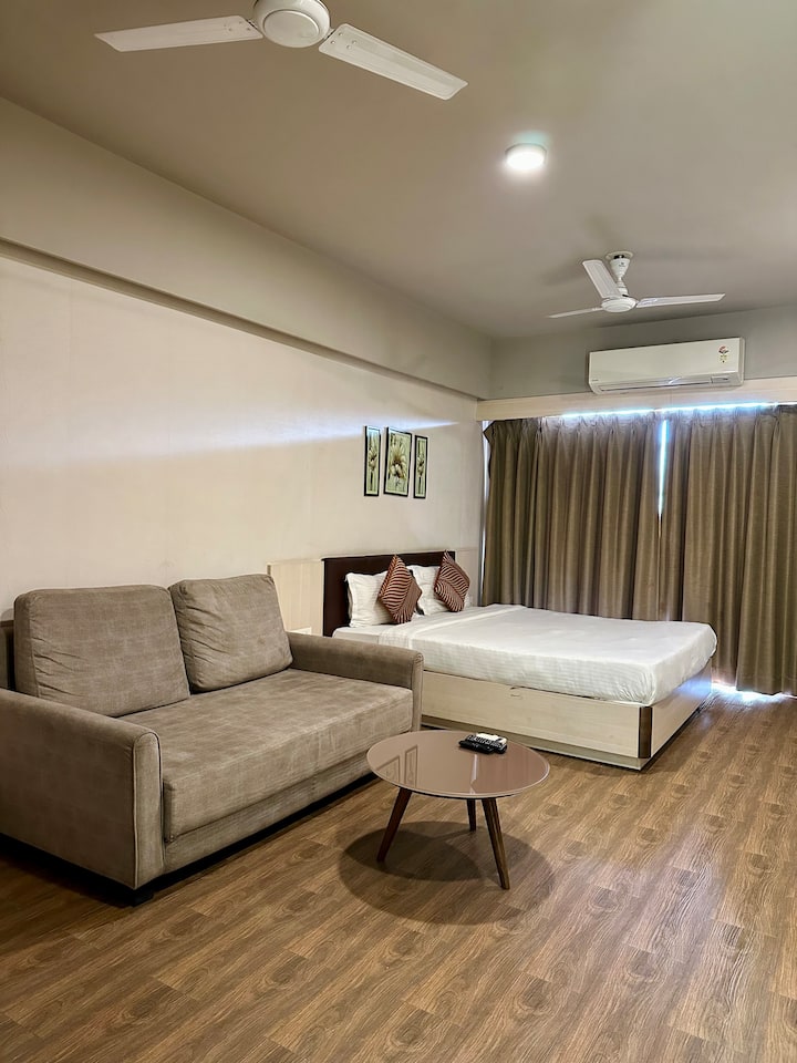 Stay Zen At Weekend Address - Surat