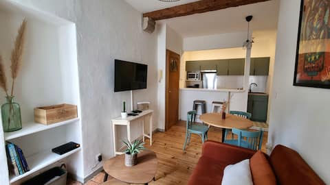 Propriété Airbnb réussie: "The Honset" Castle District à Pau