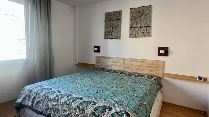 180*200 krevat dopio për 2 vizitorë