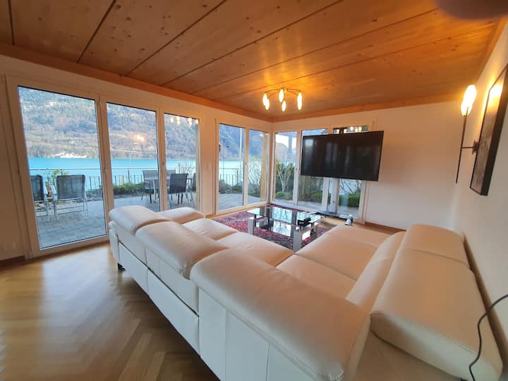 Chalet-alps & Lake View,
4brs, Central Ac, Sleeps8 - Interlaken