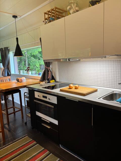 Popular Airbnb listing: Mini house with the best location. in Lerum