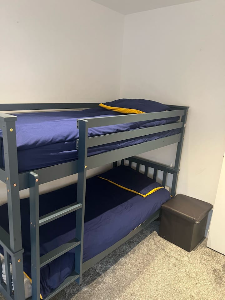 Საძინებელი 1