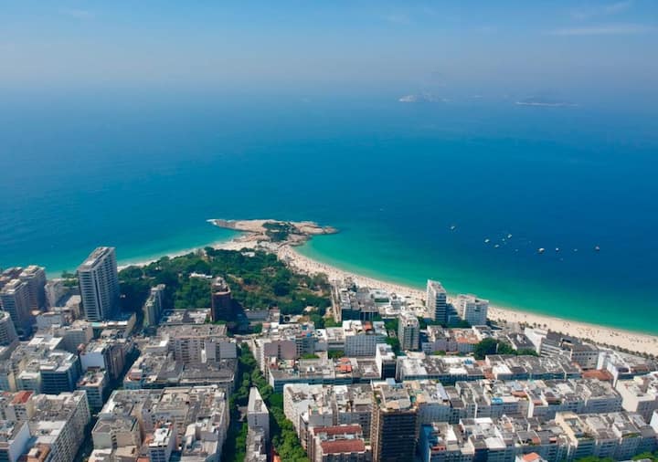 Private Suites Between Copacabana & Ipanema! - イパネマ