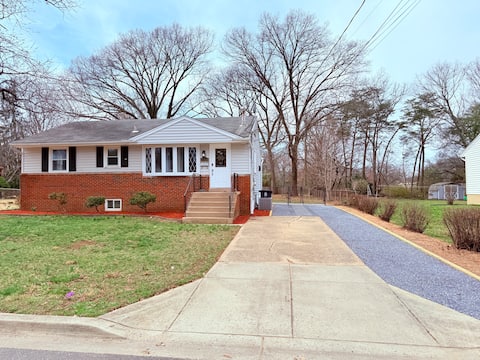 Modern 2BR BSMT/Apartment | Near DC, Balt & BWI