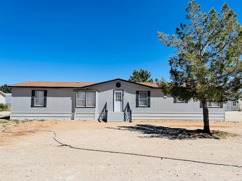 Cozy & Spacious 3 Bedroom 2 Bath