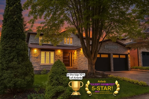 Modern 3BR Duplex | Family Retreat & Private Deck