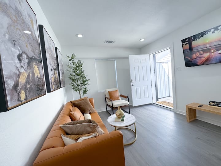 Luxury Apartment | 5ppl | Top Area | Parking | Bbq - Odessa, TX