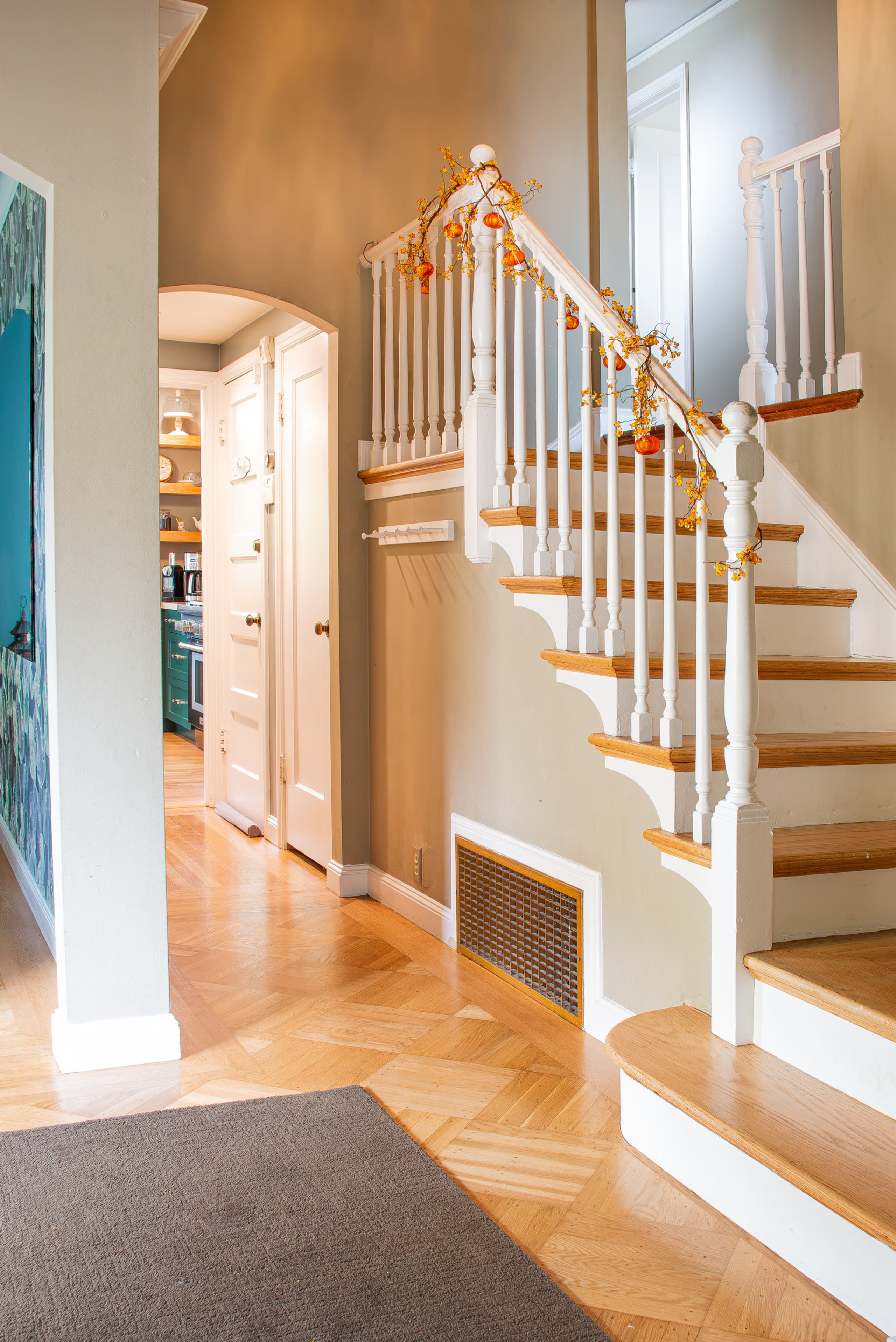 Home in San Francisco · ★4.95 · 2 bedrooms · 2 beds · 2 baths - Image 16