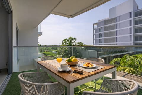 Spacious balcony · Resort · Beach access