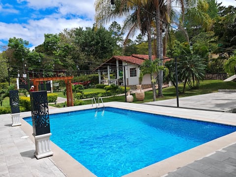 Peace, nature and a private pool: Your ideal escape