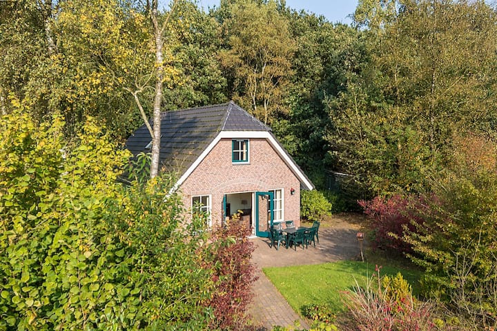 Vennenhof Bungalow | 8 Persons - Assen