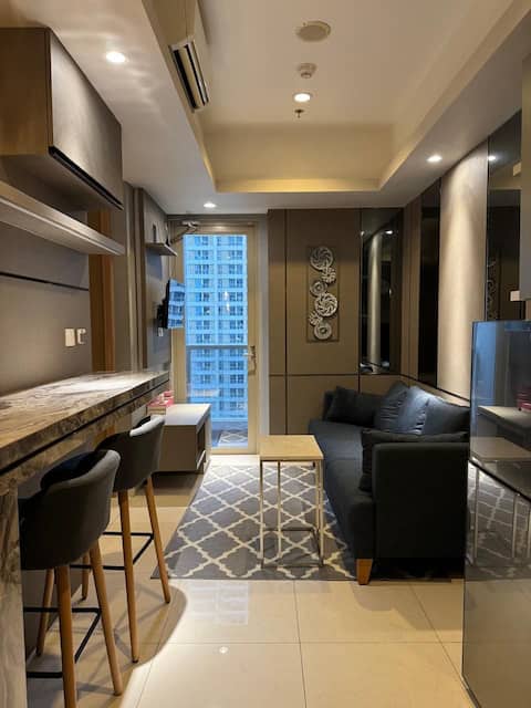 16 Lux 2br suite mall connected netflix