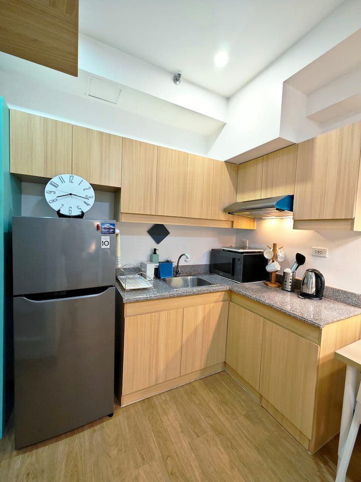 Aqua Urban Oasis | 1br Skyline View Nr Lrt Anonas - Quezon City