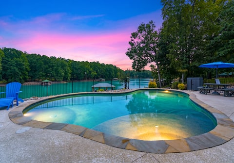 Sleeps 20! | Lakefront + Pool + Dock • Lake Norman
