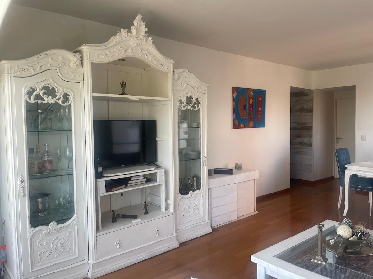 Departamento de 3 ambientes con piscina y cochera en Palermo