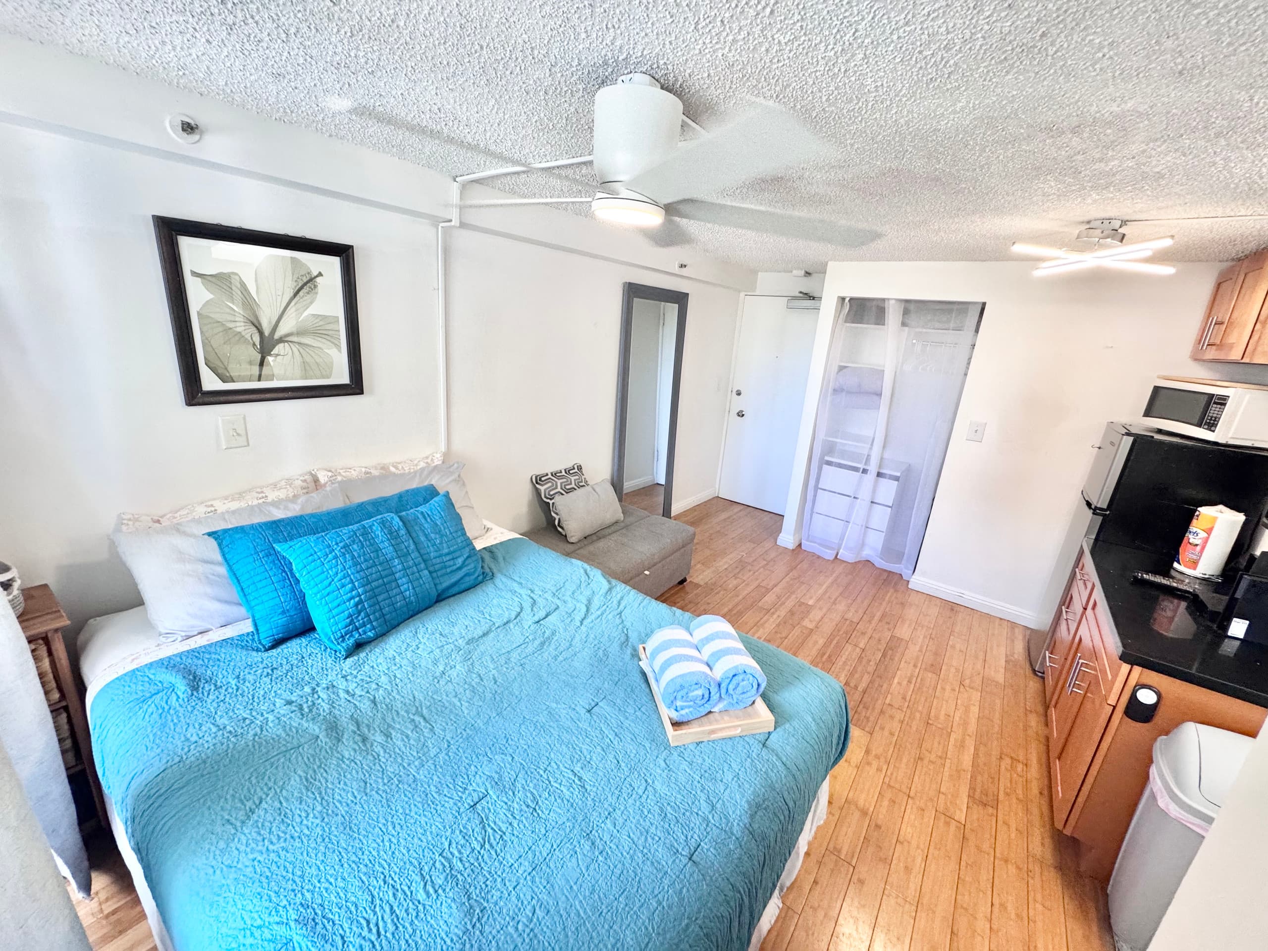 710a Bamboo Beauty, Central! - Photo 7