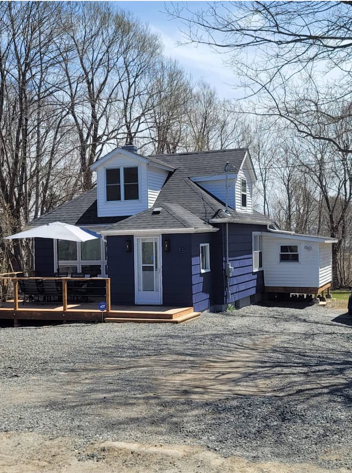 3BR Home in Historic Harbor Town