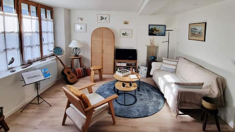 Top Airbnb: Chez Marie, beach 420 m, spacious, 2 people + BB -9 m in Batz Sur Mer