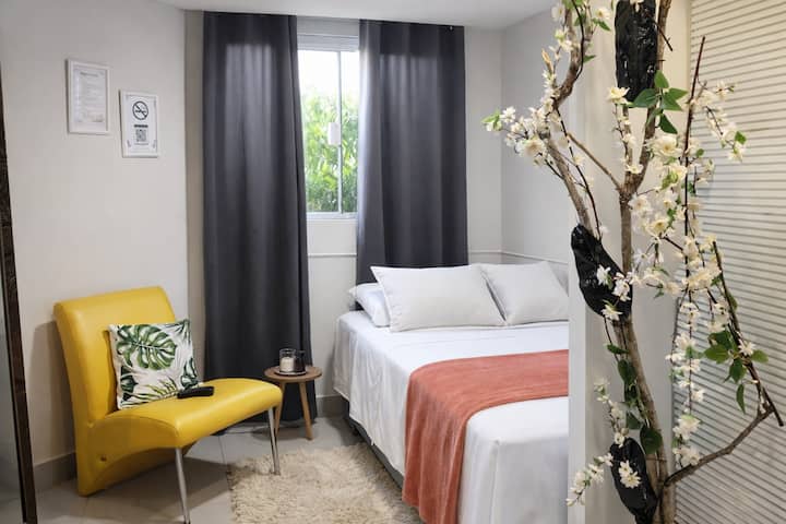 Q07 • Quarto Casal Econômico Com Cama Confortável - Rio Claro