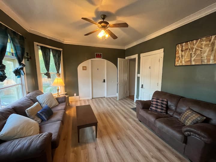 Casa Karma - Mil - Room 4 - (Monthly Stays) - Wauwatosa, WI