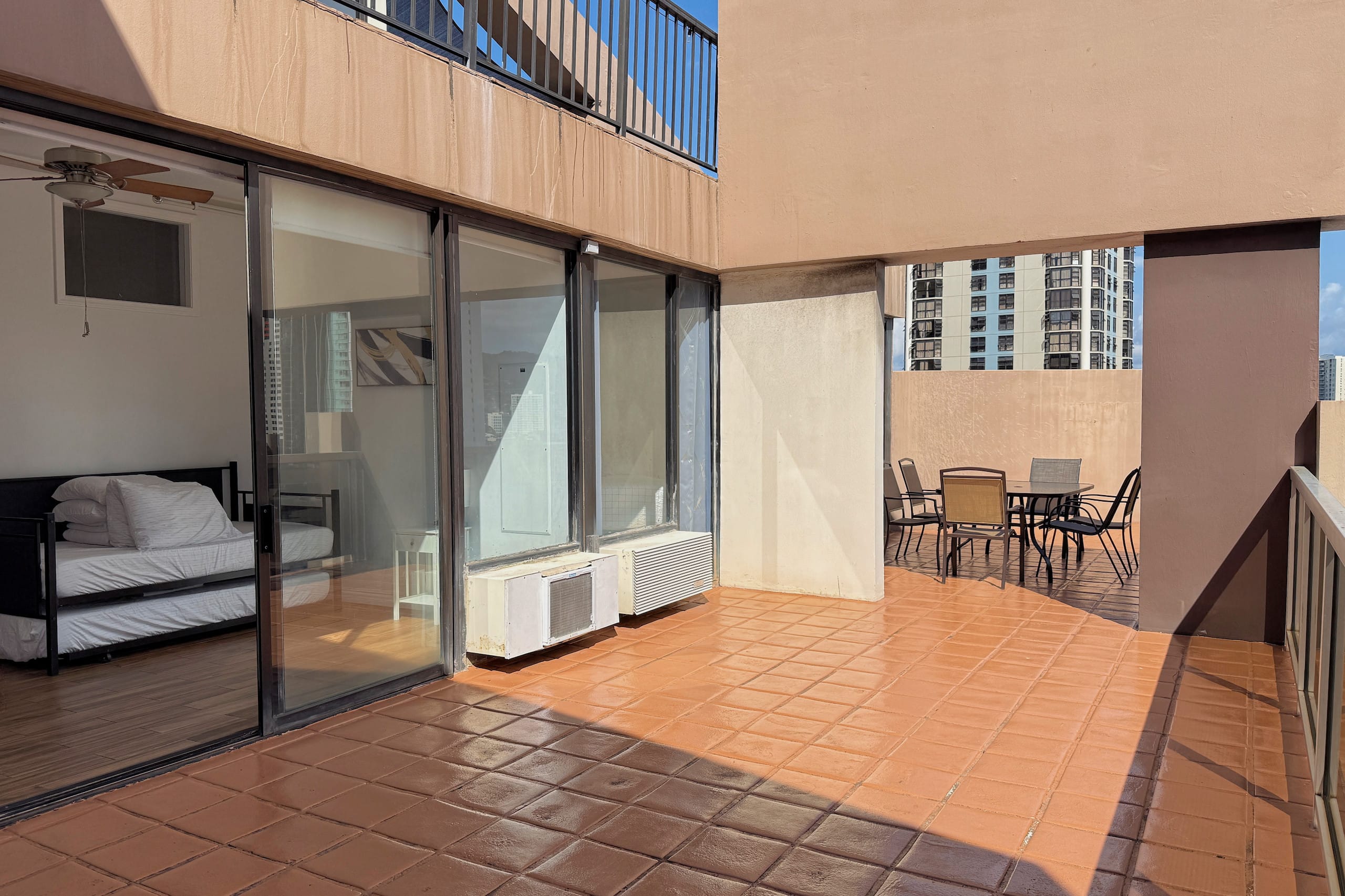 2BR Super Patio W/Free Parking - Image 15