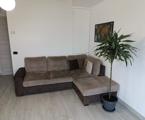 Top Airbnb: The window overlooking the sea a Fano