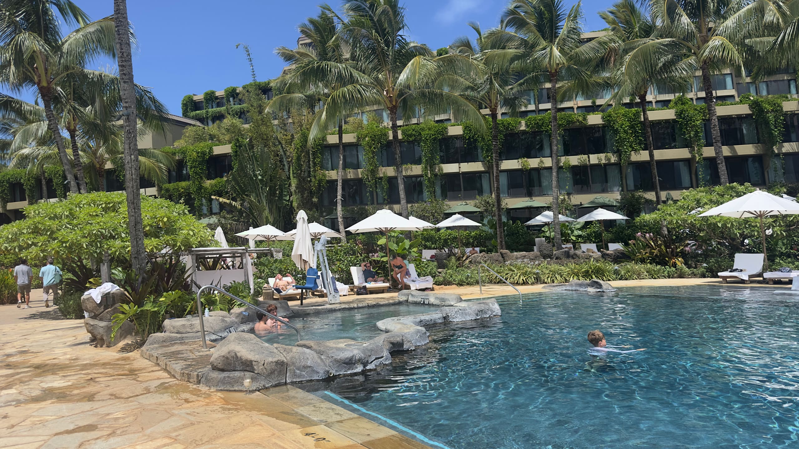 Luxury Oceanfront Condo includes 1 Hotel Amenities - Image 57